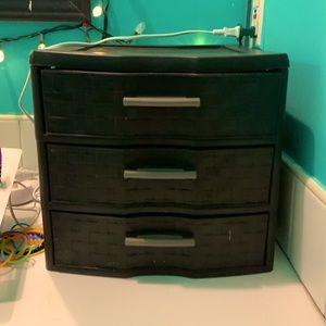 Hi my names  Mandy and I am selling a makeup/skincare storage bin